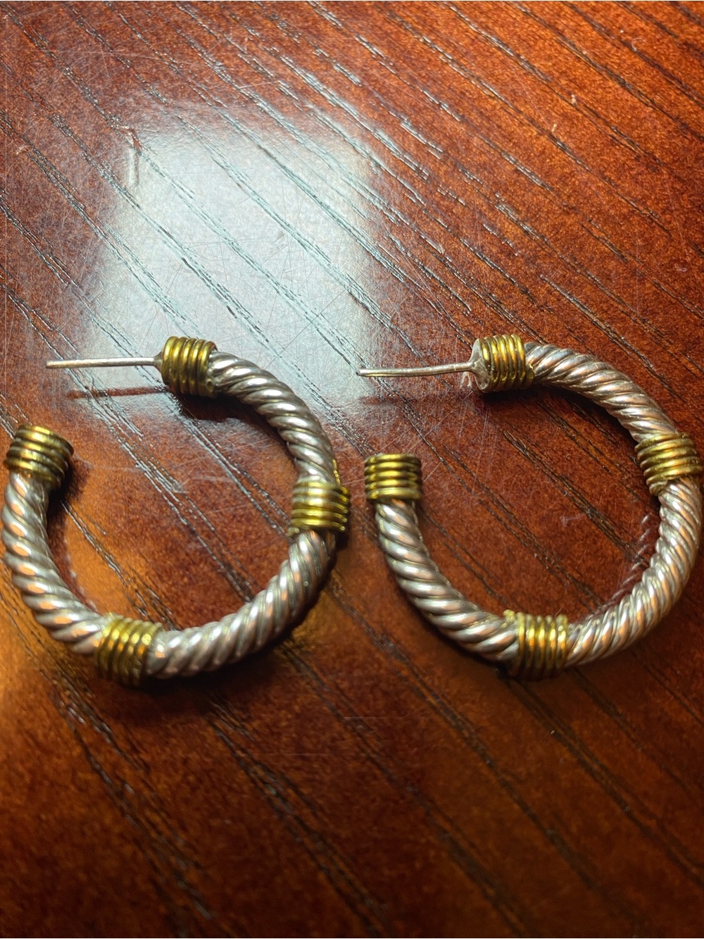 Two-Tone Rope Hoop Earrings - no Markings - Picture 4 of 5
